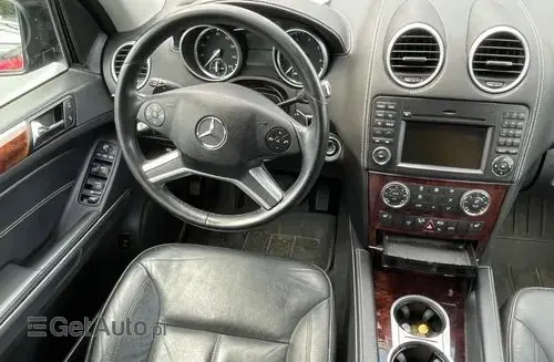 MERCEDES-BENZ GL 