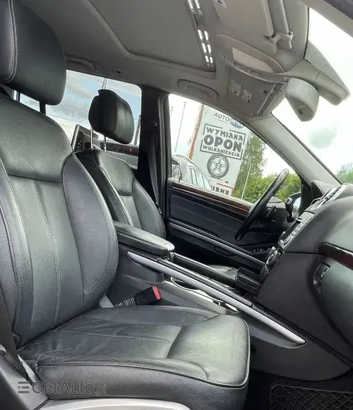 MERCEDES-BENZ GL 