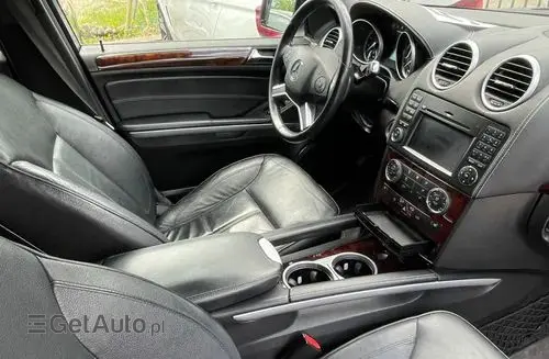 MERCEDES-BENZ GL 