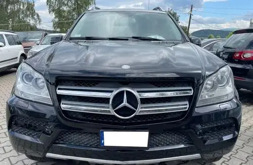 MERCEDES-BENZ GL 