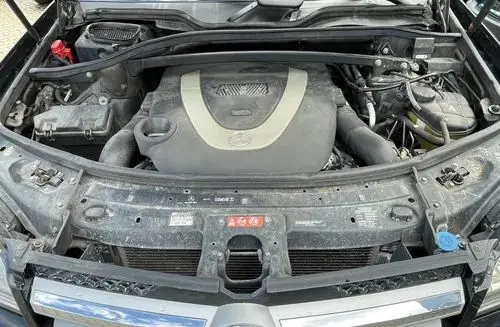 MERCEDES-BENZ GL 