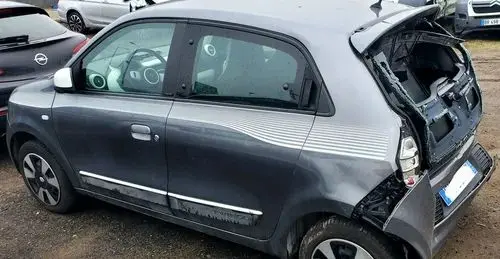 RENAULT Twingo 
