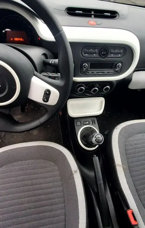 RENAULT Twingo 