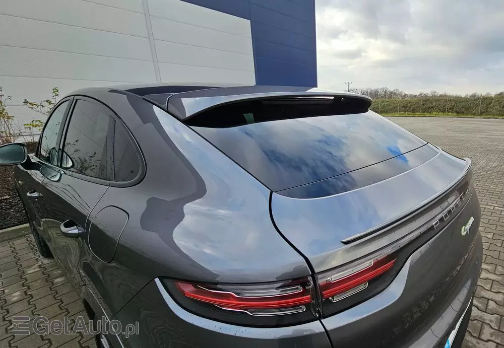 PORSCHE Cayenne Coupe E-Hybrid