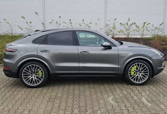 PORSCHE Cayenne Coupe E-Hybrid