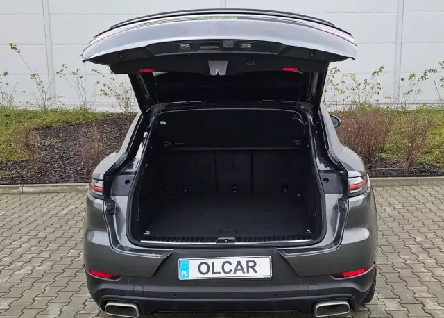 PORSCHE Cayenne Coupe E-Hybrid