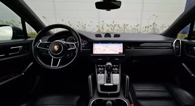 PORSCHE Cayenne Coupe E-Hybrid