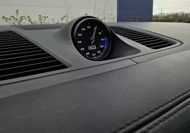 PORSCHE Cayenne Coupe E-Hybrid