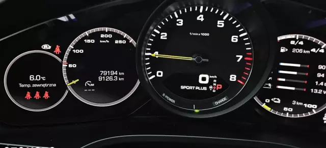 PORSCHE Cayenne Coupe E-Hybrid