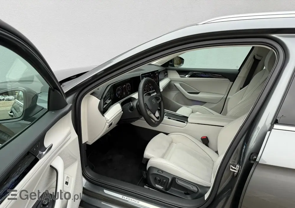 VOLKSWAGEN Passat Variant 2.0 TDI SCR 4Mot Elegance DSG