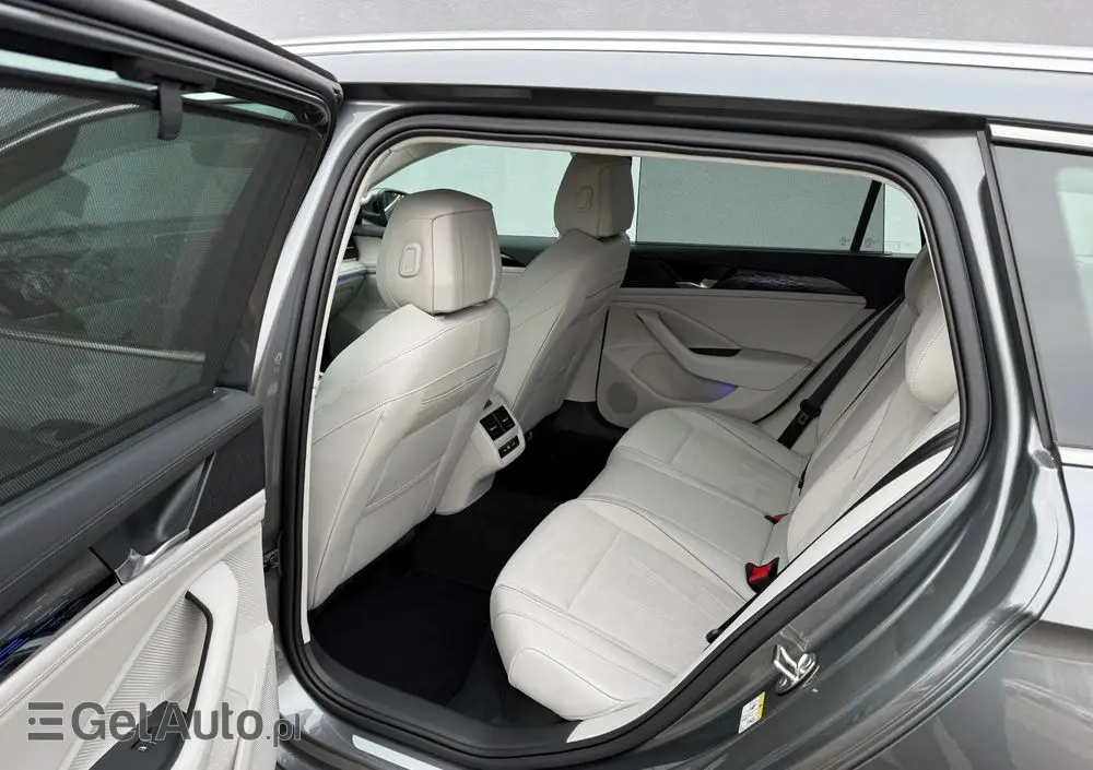 VOLKSWAGEN Passat Variant 2.0 TDI SCR 4Mot Elegance DSG