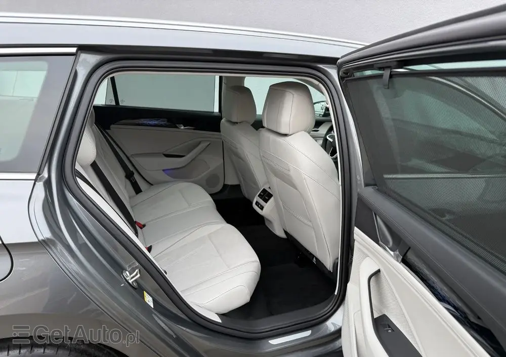 VOLKSWAGEN Passat Variant 2.0 TDI SCR 4Mot Elegance DSG