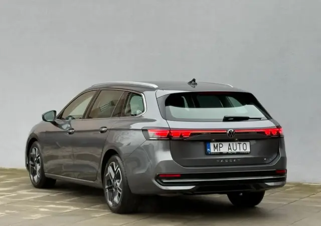 VOLKSWAGEN Passat Variant 2.0 TDI SCR 4Mot Elegance DSG