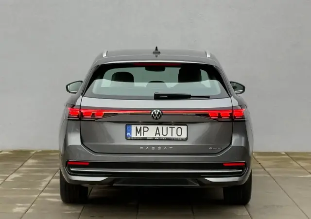 VOLKSWAGEN Passat Variant 2.0 TDI SCR 4Mot Elegance DSG