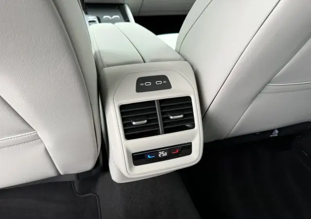 VOLKSWAGEN Passat Variant 2.0 TDI SCR 4Mot Elegance DSG