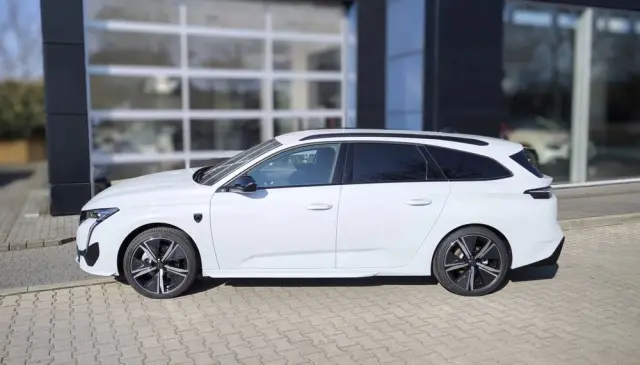 PEUGEOT 308 1.2 PureTech GT S&S EAT8