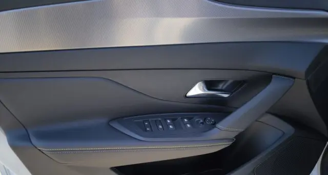 PEUGEOT 308 1.2 PureTech GT S&S EAT8