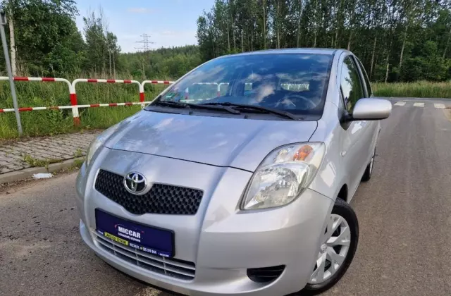 TOYOTA Yaris 1.3 VVT-i Sol