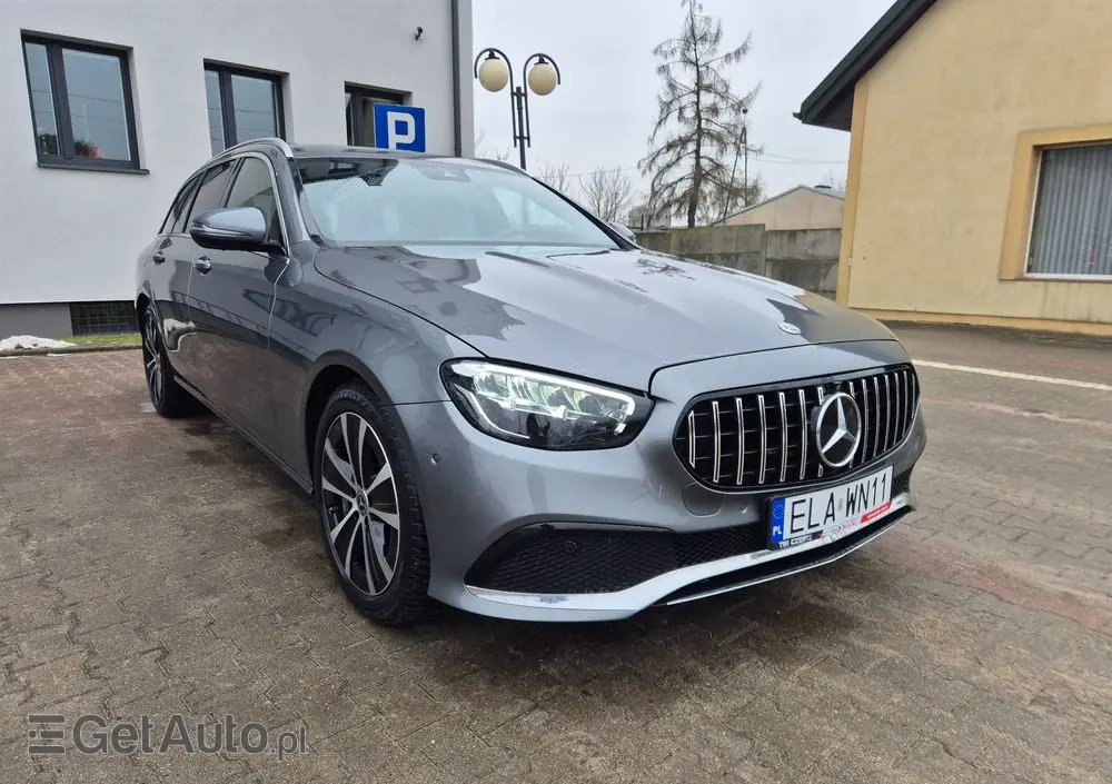 MERCEDES-BENZ Klasa E 220 d 4-Matic Exclusive