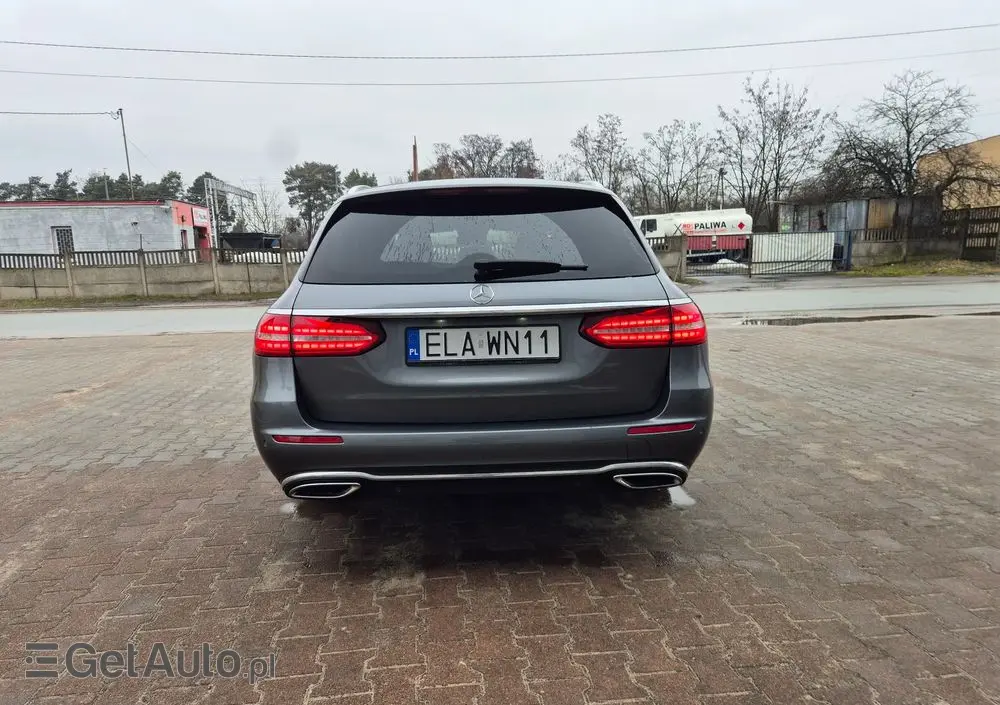 MERCEDES-BENZ Klasa E 220 d 4-Matic Exclusive