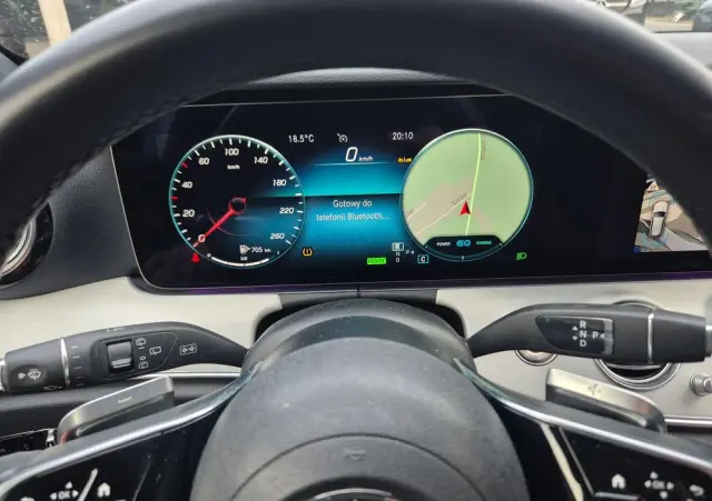 MERCEDES-BENZ Klasa E 220 d 4-Matic Exclusive