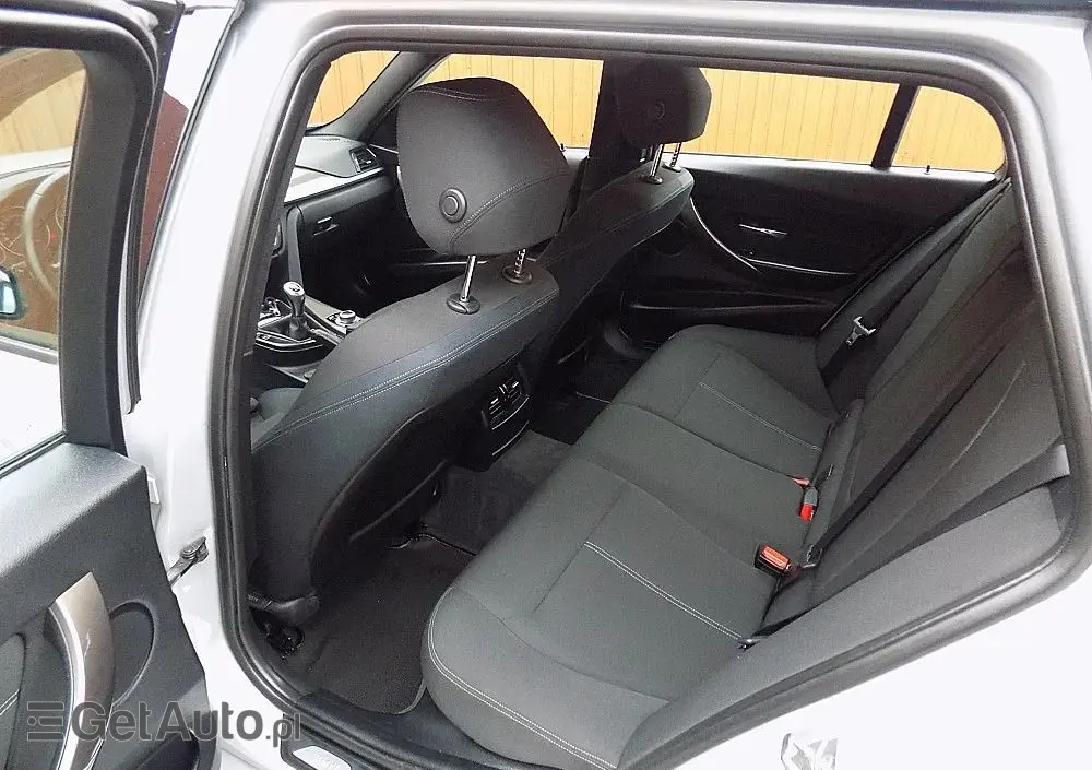 BMW Seria 3 316d Sport Line