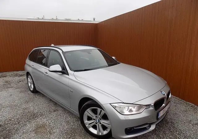BMW Seria 3 316d Sport Line