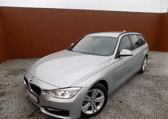 BMW Seria 3 316d Sport Line