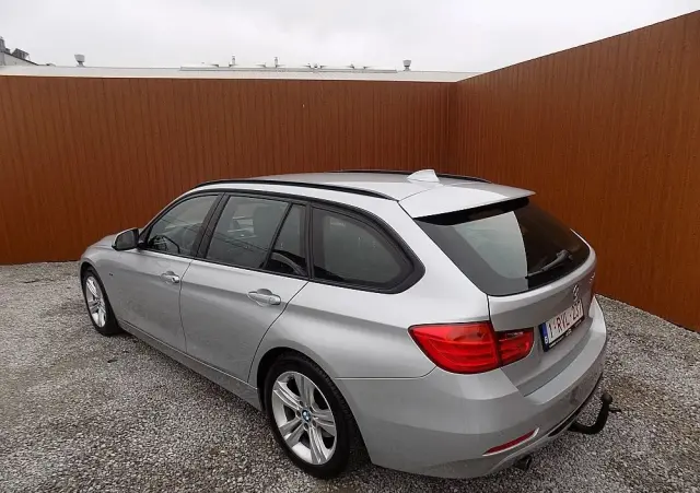BMW Seria 3 316d Sport Line