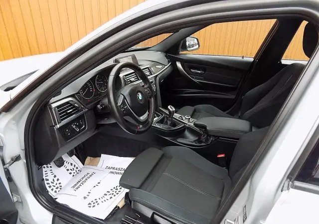 BMW Seria 3 316d Sport Line