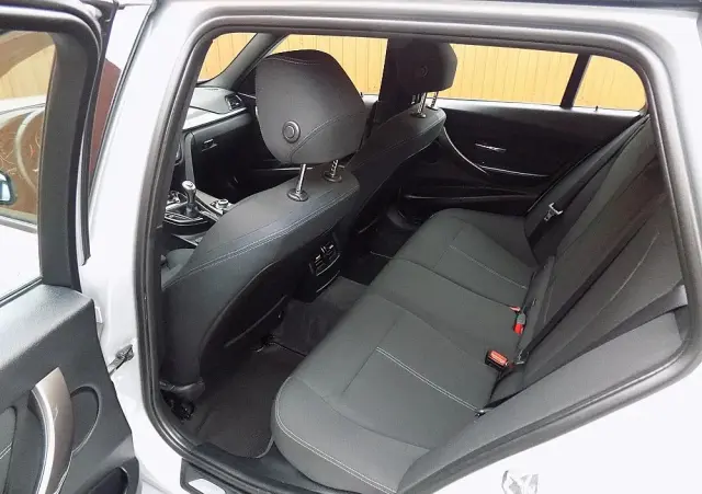 BMW Seria 3 316d Sport Line