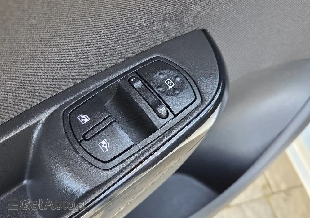 OPEL Corsa 1.4 (ecoFLEX) Start/Stop Color Edition