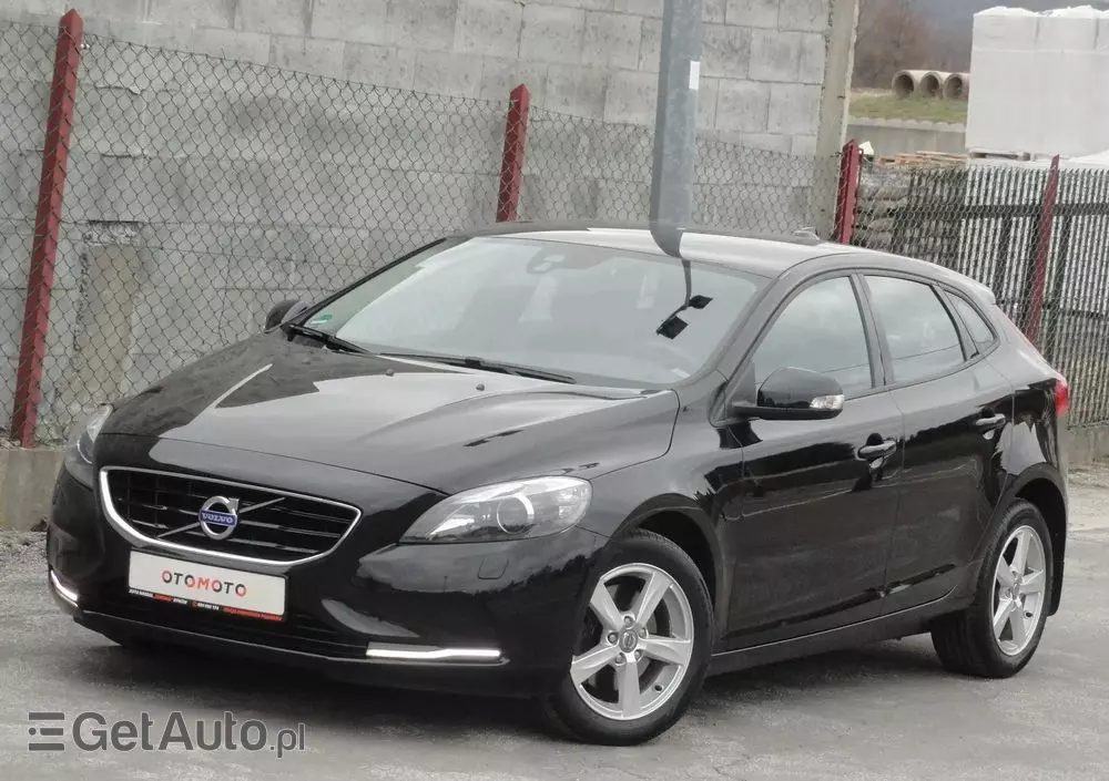 VOLVO V40 T2 Kinetic