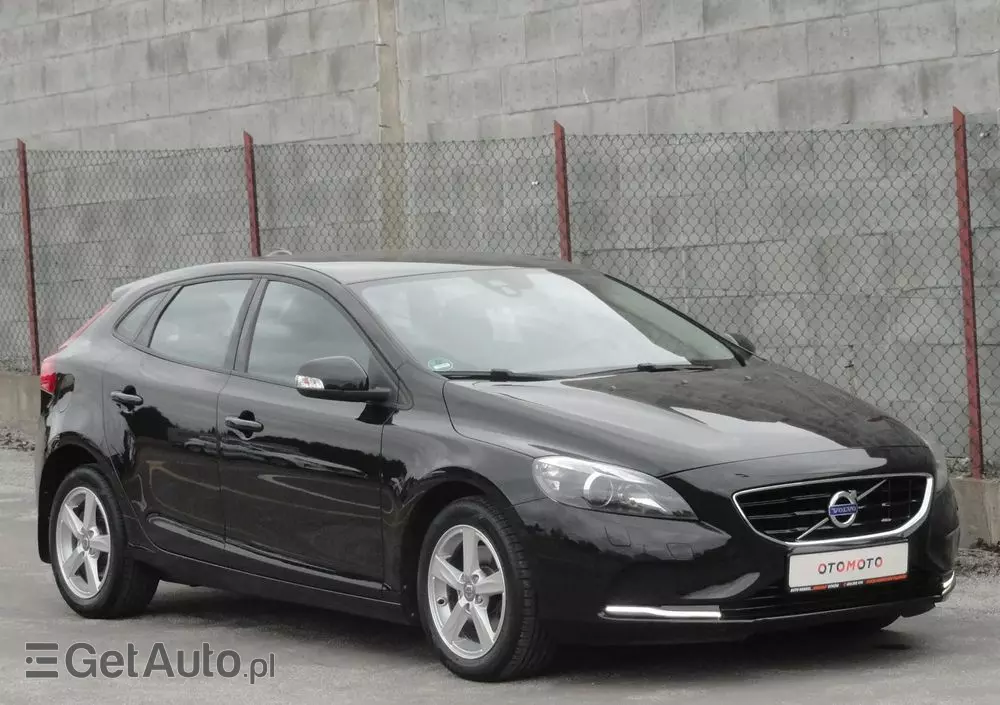 VOLVO V40 T2 Kinetic