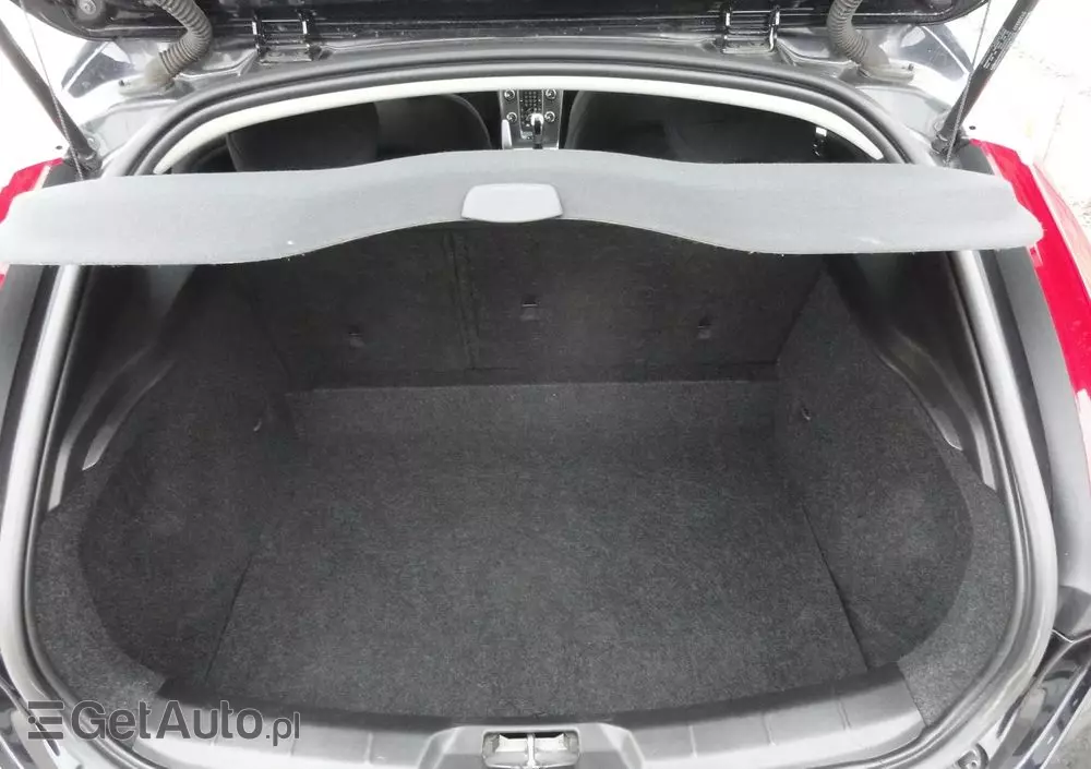 VOLVO V40 T2 Kinetic