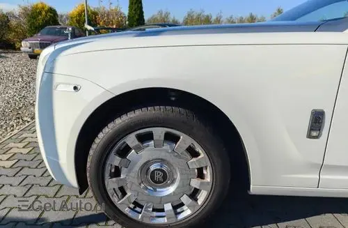 ROLLS-ROYCE Ghost 