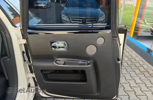 ROLLS-ROYCE Ghost 