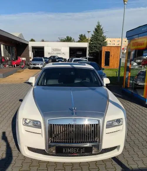 ROLLS-ROYCE Ghost 
