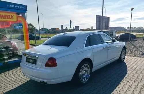 ROLLS-ROYCE Ghost 