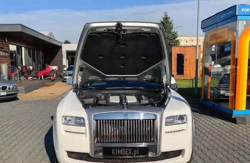 ROLLS-ROYCE Ghost 