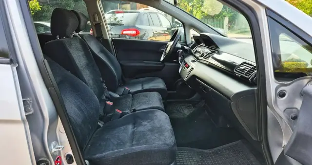 HONDA FR-V 1.7 Comfort