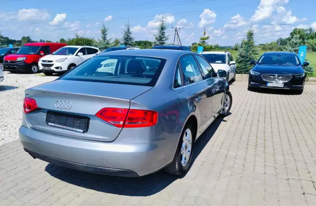 AUDI A4 1.8 TFSI (120 KM)