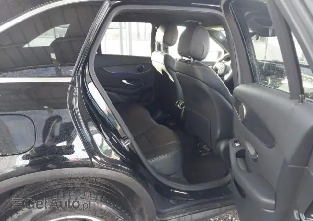 MERCEDES-BENZ GLC 300 4Matic 9G-TRONIC