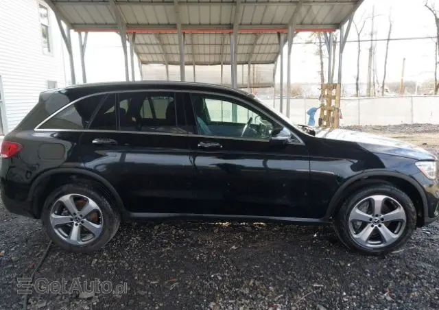 MERCEDES-BENZ GLC 300 4Matic 9G-TRONIC