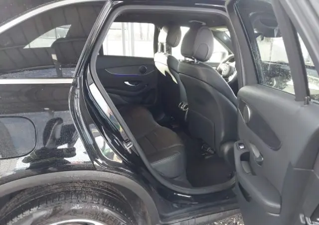 MERCEDES-BENZ GLC 300 4Matic 9G-TRONIC