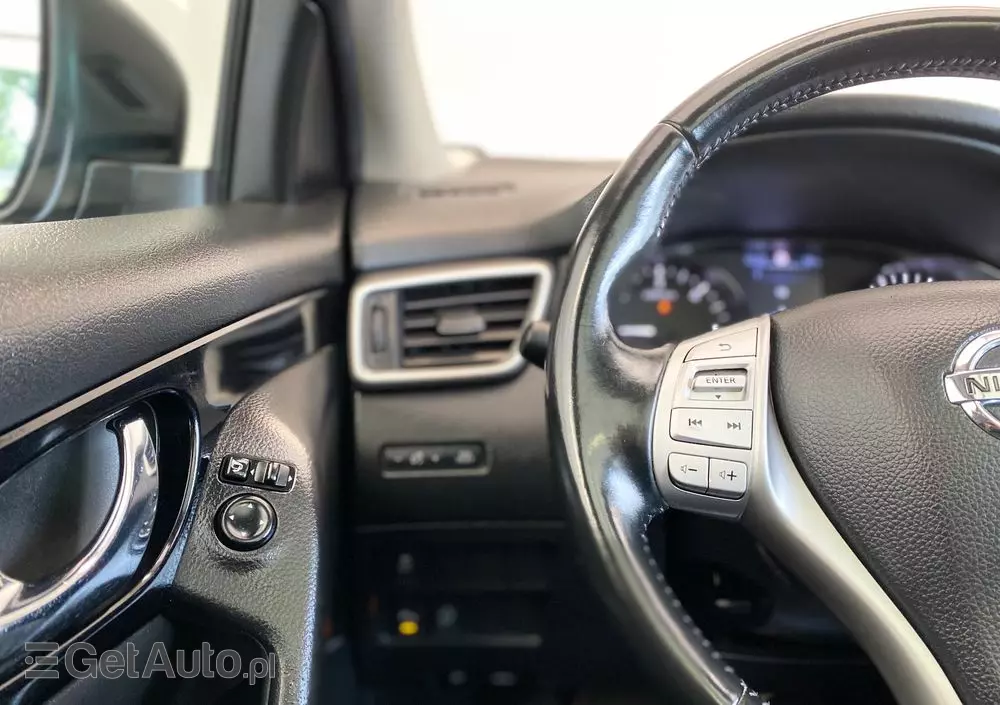 NISSAN Qashqai 1.6 DCi Tekna