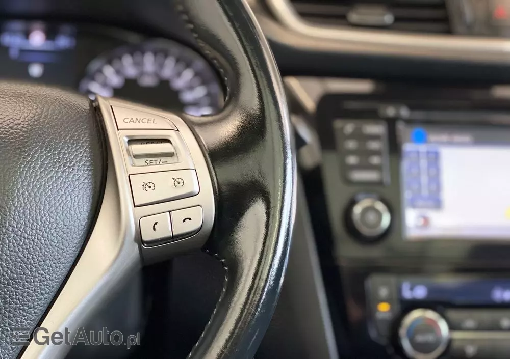 NISSAN Qashqai 1.6 DCi Tekna