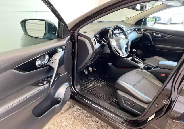 NISSAN Qashqai 1.6 DCi Tekna
