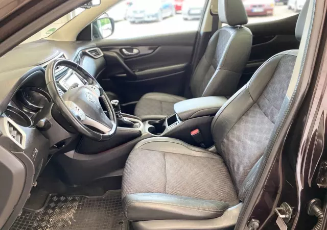 NISSAN Qashqai 1.6 DCi Tekna
