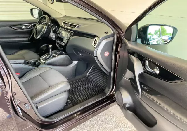 NISSAN Qashqai 1.6 DCi Tekna